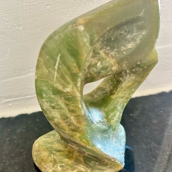 Green Marble / Onyx Stone Free Form Southwestern Sculpture 4x4” - Picture 4 of 8